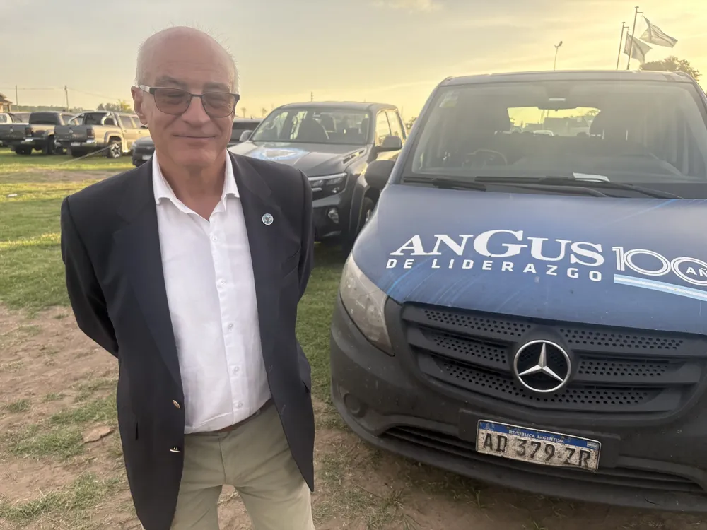 AMADEO DERITO - PRESIDENTE ANGUS