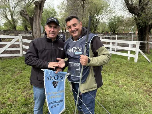 MARTIN TINELLO Y GUILLERMO BARREIRO