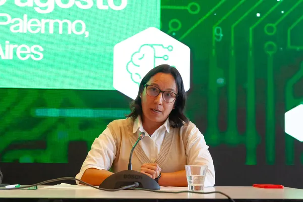 paola_diaz aapresid