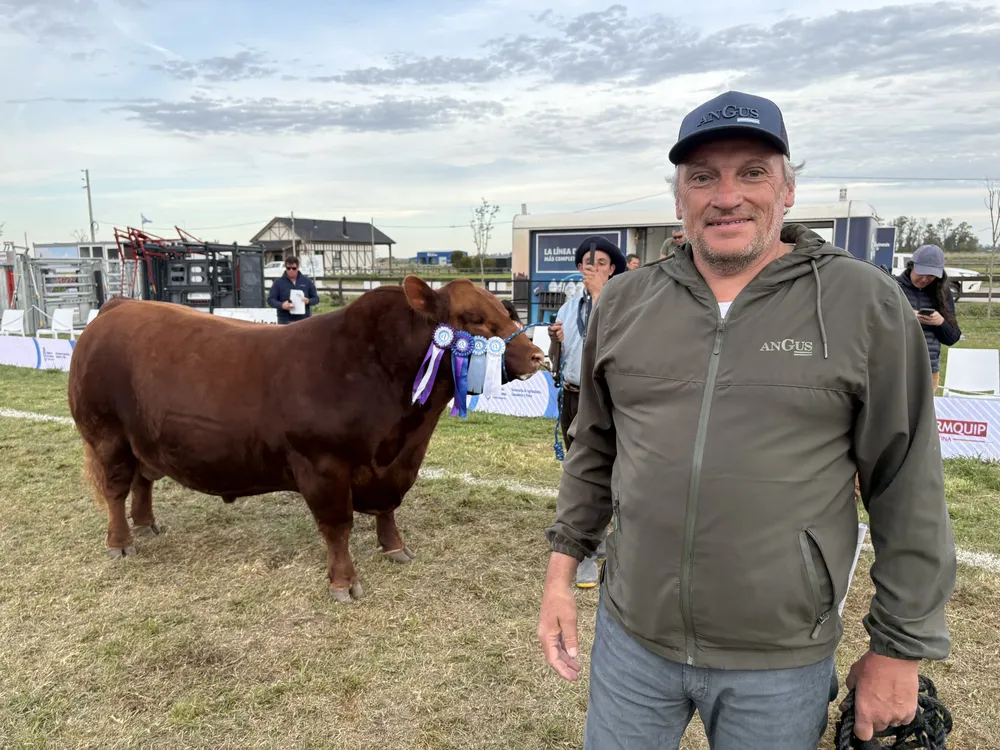 MARIANO CASTRO - CABAÑA LA RESERVA ANGUS