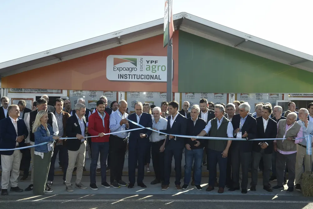 Acto-inaugural-1-scaled