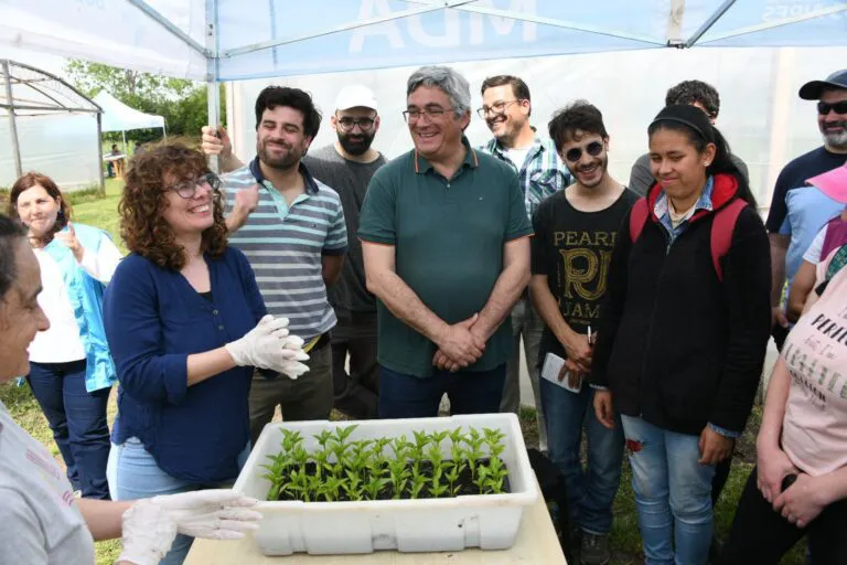 WhatsApp-Image-2024-10-11-at-12.16.53-768x512