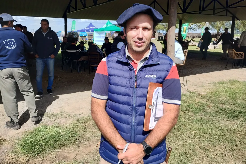 GUILLERMO CIGORRAGA - MV ANGUS