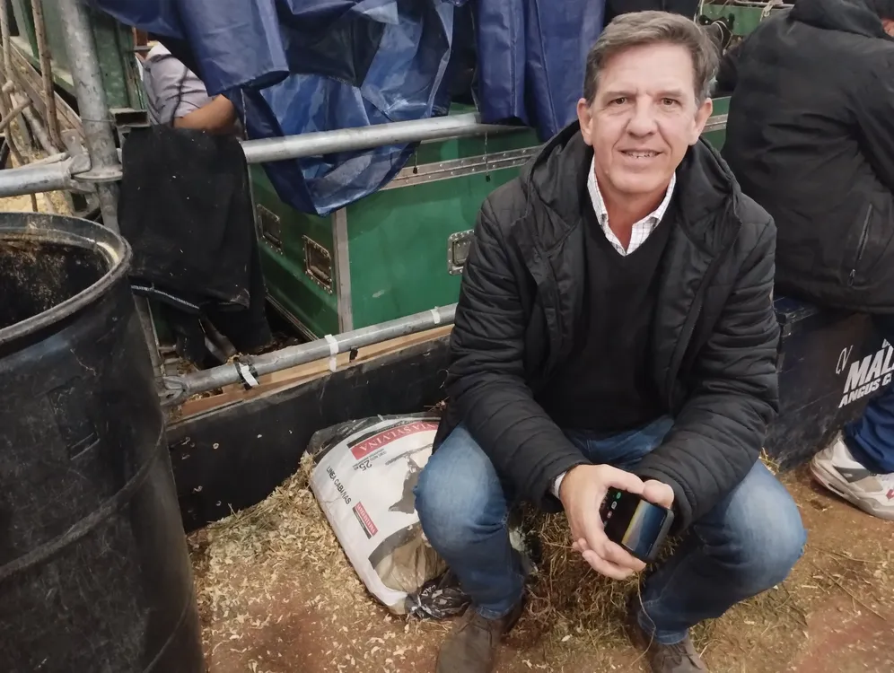 JAVIER PEREZ - CABAÑA EL VIEJO MITO - ANGUS