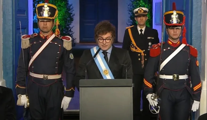 20240709170012_europapress-6078850-milei-firma-pacto-mayo-tucuman-1