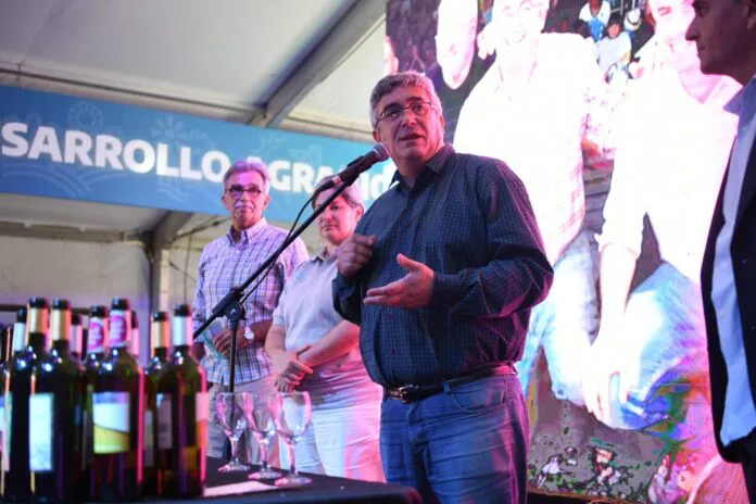 javier-rodriguez-expoagro-1-696x464