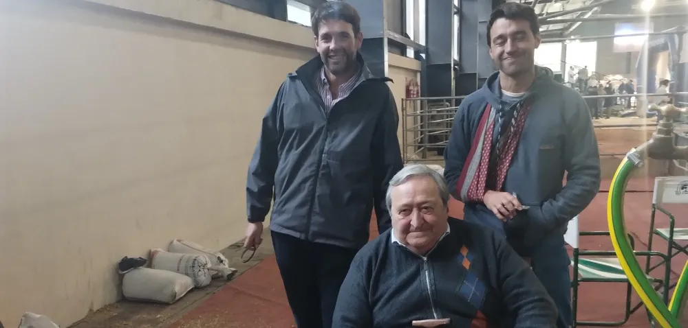 GUSTAVO GARAY Y SUS HIJOS