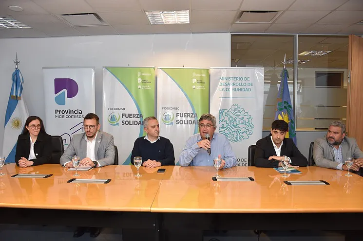 whatsapp-image-2023-11-08-at-19.44.34