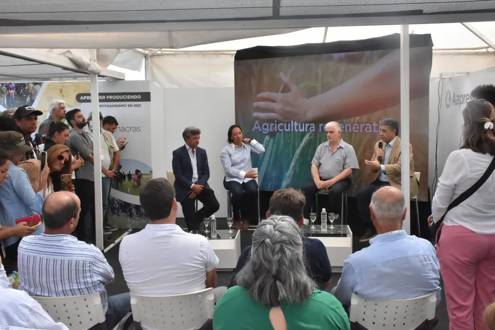 Conexion-del-Agro-al-mundo-scaled