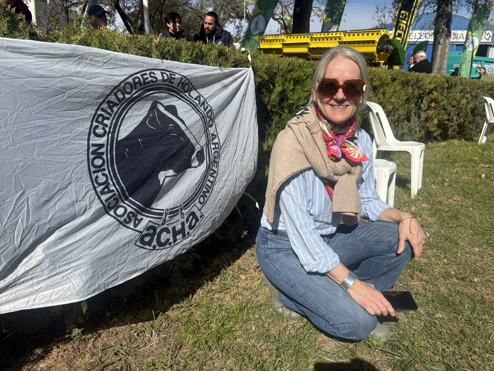 LISSELOTE DIZ - PRESIDENTA DE ACHA