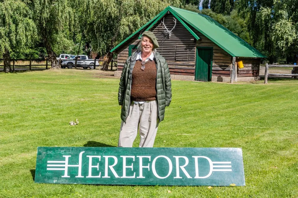 MARINA FACHT - HEREFORD - CULLEN CO