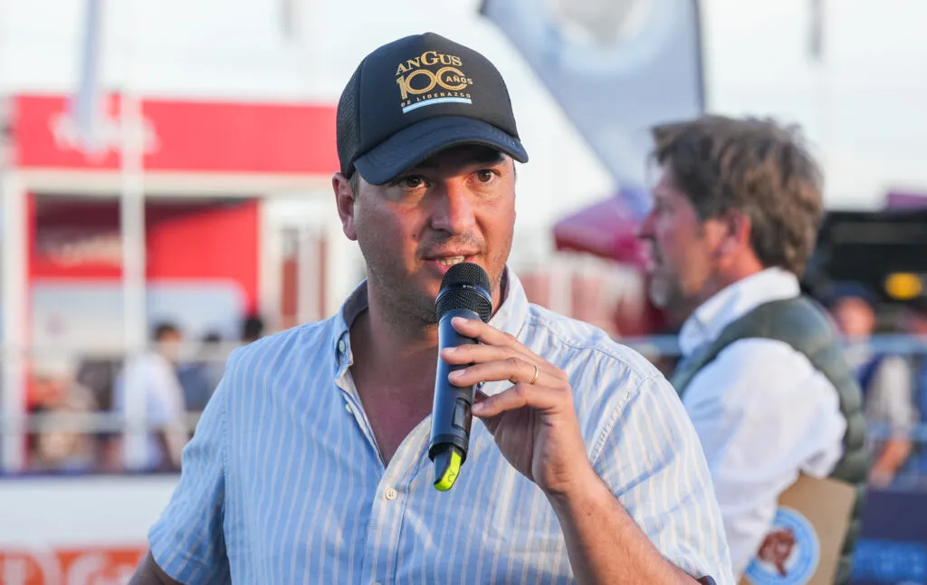 Javier-Ezcurra-1024x646