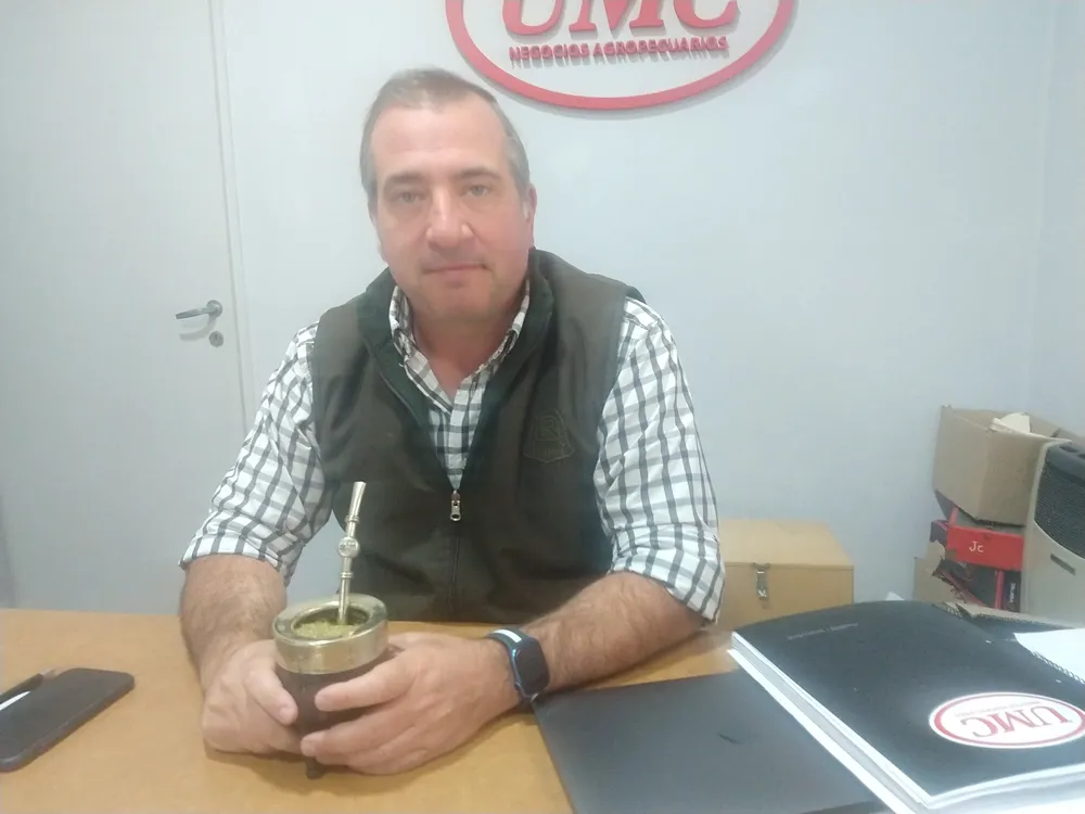 IMG_20231102_105136001_BURST000_COVER_TOP