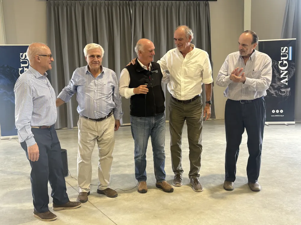 ANGUS - REUNION DE CD EN CAÑUELAS - NOV 2025