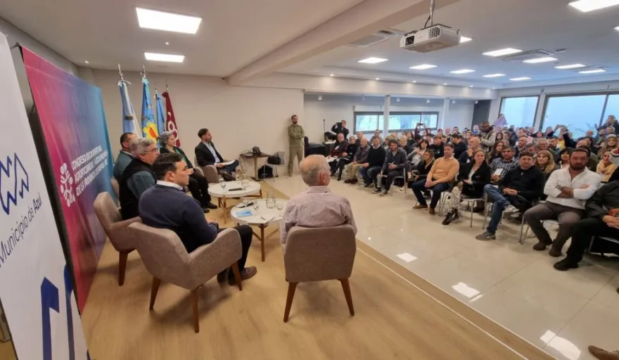 20241002174818_encuentro-cooperativas-6-1024x576