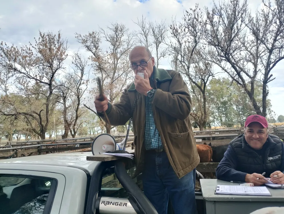 RICARDO GARDINER - GANANOR PUJOL SA