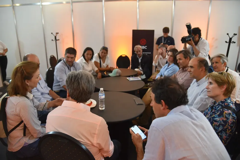 WhatsApp-Image-2024-03-06-at-17.56.58