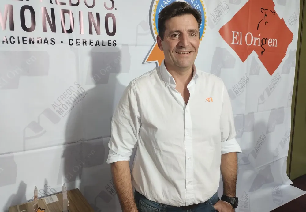 AGUSTIN