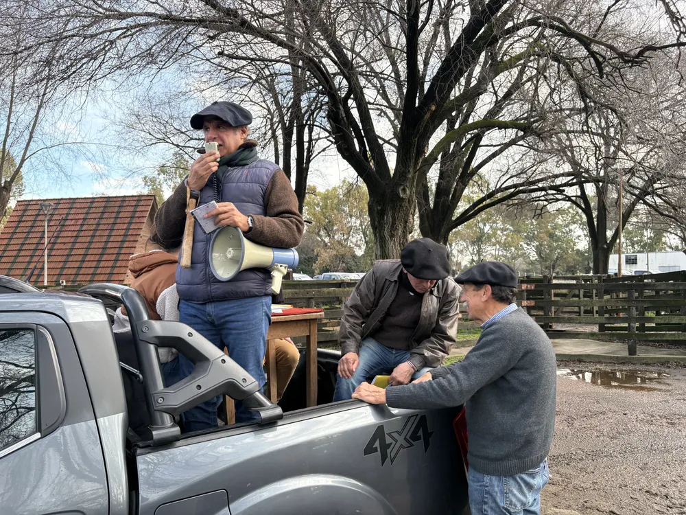 REMATE DE ALZAGA UNZUE Y CIA SA EN OLAVARRIA - CON MARIO ESNAL