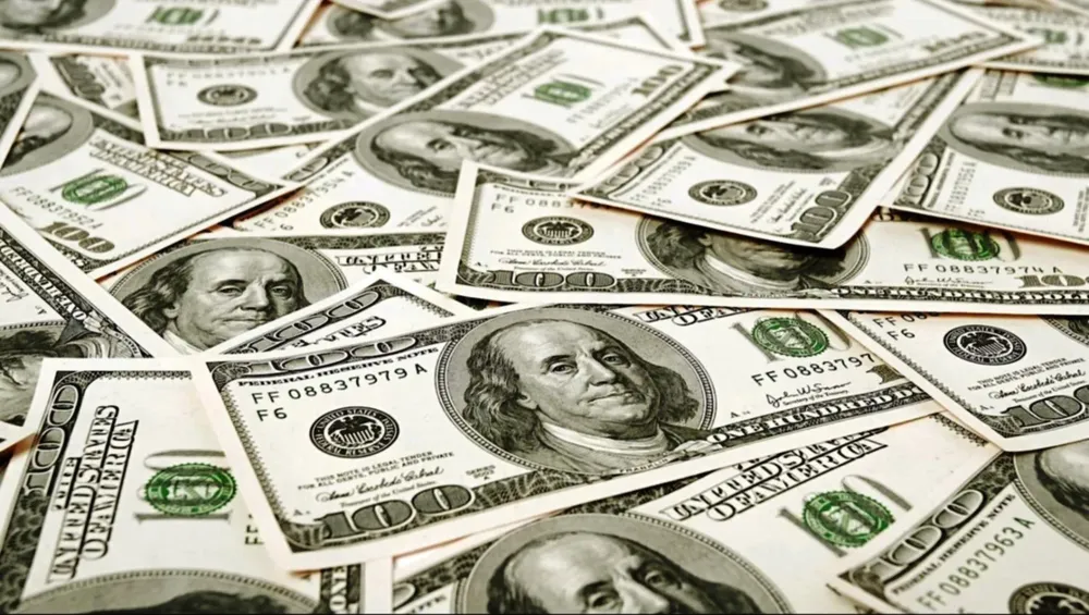 DOLARES-3773781771