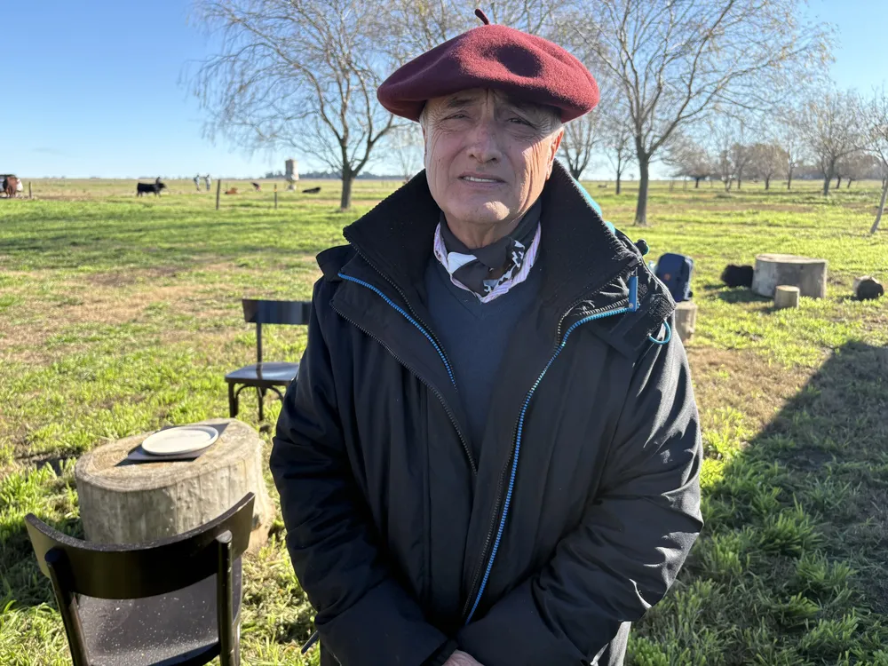 GUILLERMO BARDENGO - CABAÑA MONTE CALDEN